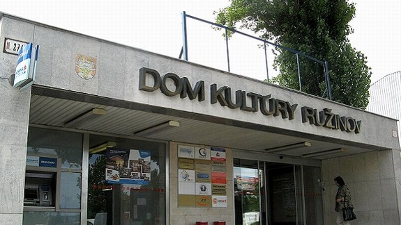 Ružinovskí poslanci znova žiadajú odvolanie predstavenstva Cultusu