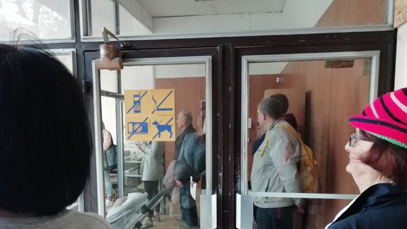 FOTO Katastrofa! Takto to teraz vyzerá na našej pošte, hnevajú sa obyvatelia Kramárov