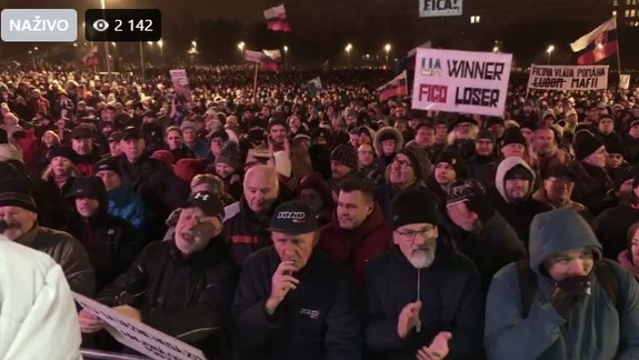 Na Námestí slobody v Bratislave i ďalších mestách sa konali opozičné protivládne protesty