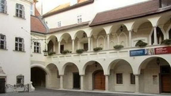 Stará radnica aj s nádvorím bude vo štvrtok popoludní uzatvorená