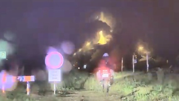 VIDEO: Nočná naháňačka polície s opitým motorkárom v uliciach Bratislavy!