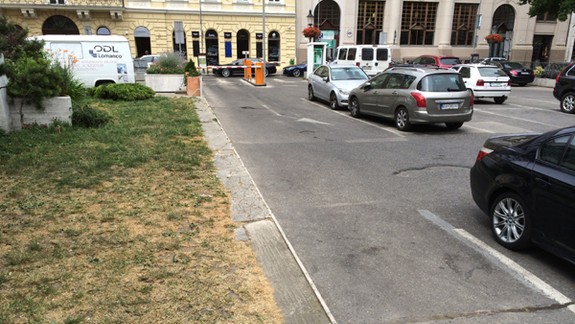 Zostane na Komenského námestí parkovisko?