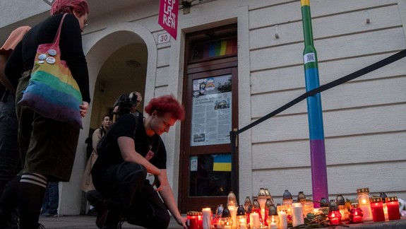 Pripomíname si výročie vraždy na Zámockej ulici, podľa prezidenta je mementom, kam môže zájsť nenávisť