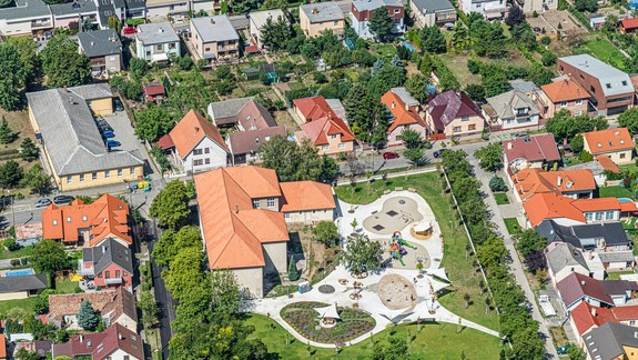 Devínska Nová Ves opäť vyhlásila verejnú zbierku školských pomôcok