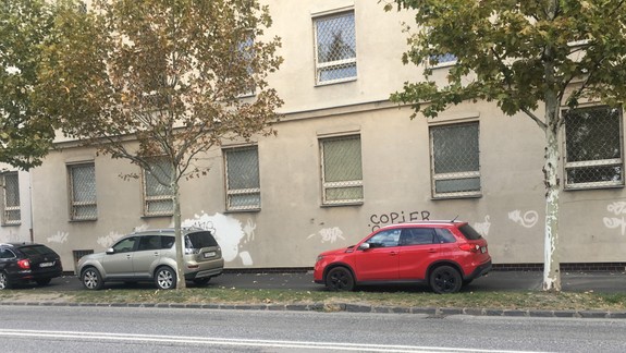 FOTO Zisťovali sme: Parkujúce autá na Jarošovej budú čoskoro minulosťou!