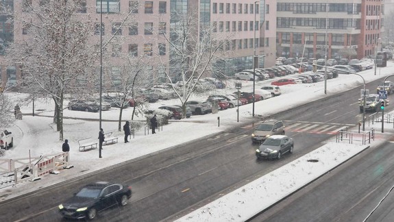 Doprava v hlavnom meste i smerom do Bratislavy sa mierne spomaľuje