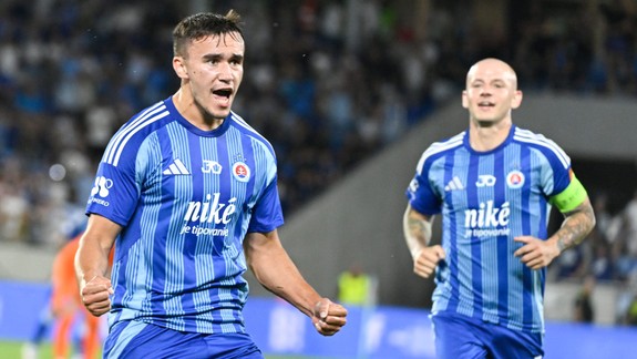 Slovanu a Trnave odložili zápasy 3. kola, odohrajú ich v októbri