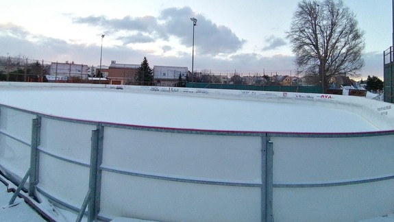 Rozhovor: Vo Vajnoroch sme otvorili ľadovú plochu, korčuľovať sa môžete zadarmo, pozýva starosta Vlček