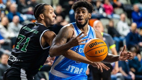 Basketbal: Slovan prehral doma s Baníkom Handlová