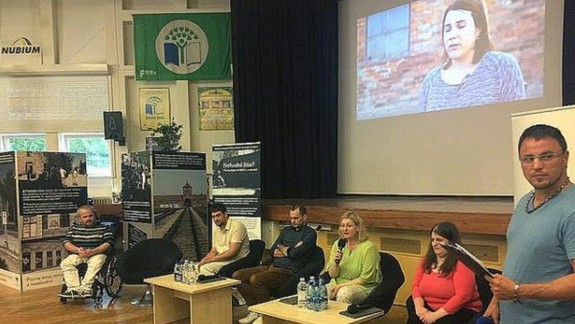 Zdravotne postihnutí predstavili študentom nástrahy extrémizmu