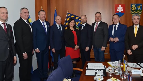 VIDEO: Združenie samosprávnych krajov SK8 oslavuje 15 rokov fungovania