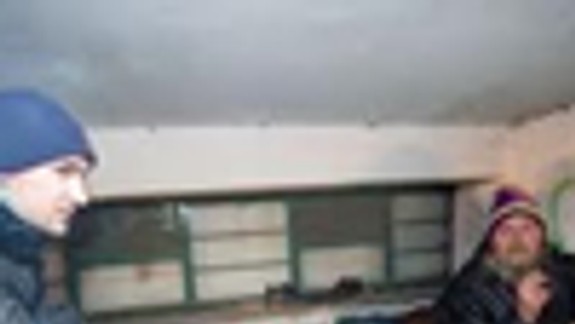 Nové Mesto bezdomovcom rozdalo čaj, keksy či deky