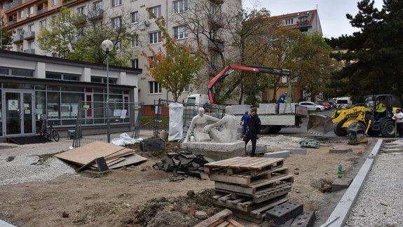 V Novom Meste revitalizujú námestie na Ovručskej ulici