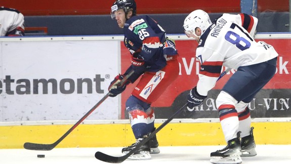 Hokej: Slovan vyhral po predĺžení vo Zvolene 5:4