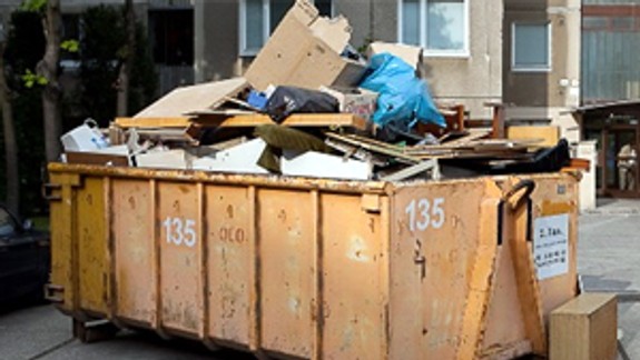 Staré Mesto začalo jarné upratovanie