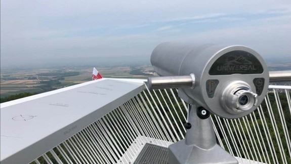 FOTO a VIDEO: Ešte atraktívnejší výhľad: Na rozhľadni na Devínskej Kobyle osadili ďalekohľad