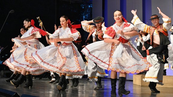 Lúčnica spoločne s uzbeckým súborom vystúpili v Samarkande