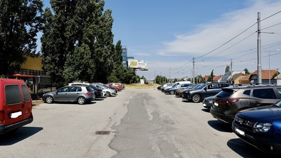 Zanedbaný verejný priestor pri Vozovni Krasňany prejde rekonštrukciou, slúžiť bude chodcom, cyklistom aj vodičom