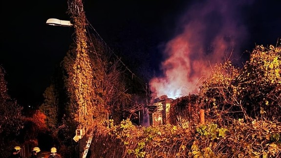 Tragédia: Požiar záhradnej chatky v Ružinove si vyžiadal ľudský život