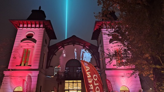 FOTO a VIDEO: Divadlo Aréna otvorilo sezónu v zrekonštruovaných priestoroch