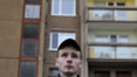 V Devínskej našli pod autom škatuľu s anténkou