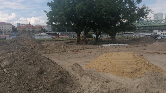 V okolí pamätníka Daniela Tupého prebieha premena za pol milióna eur. Pozreli sme sa na ňu podrobnejšie