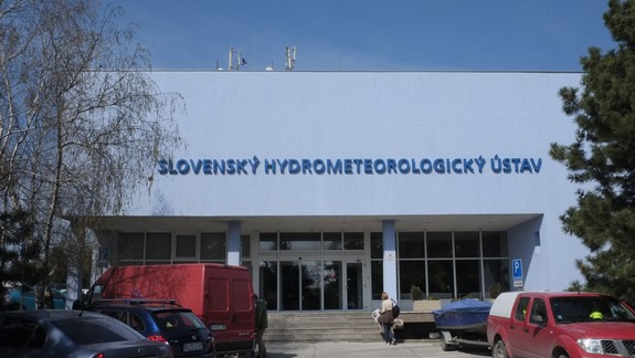 Meteorológovia dnes otvoria brány svojich ústavov
