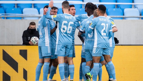 Futbal:  Slovan zdolal Zlaté Moravce a vrátil sa do čela ligy