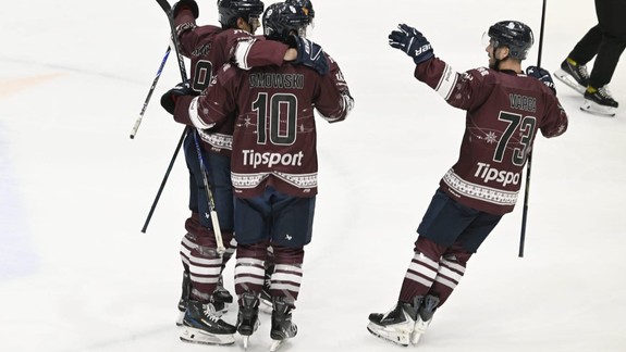 Hokejová liga: Slovan naďalej vedie o tri body pred Nitrou, Košice sú už tretie