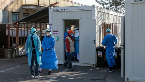 Pribudlo ďalších 14 potvrdených prípadov ochorenia COVID-19, celkovo ich je 137