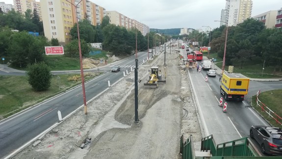Kedy sa vrátia električky na Karloveskú radiálu? V plánovanom termíne to pravdepodobne nebude