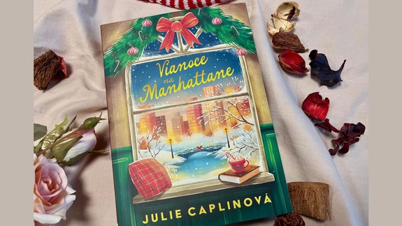 Láska pod svetlami New Yorku. Najkrajší vianočný útek tejto zimy od Julie Caplin