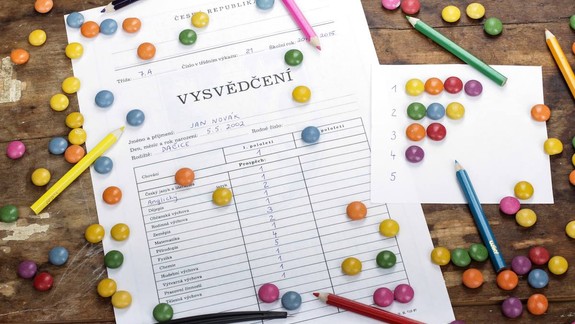 Koncoročné vysvedčenie si v stredu prevezme takmer 700-tisíc žiakov základných a stredných škôl