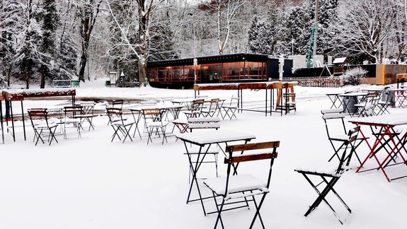 FOTO: Zimnú prechádzku na Železnú studničku si môžete spestriť aj návštevou bufetu - kde ho nájdete?