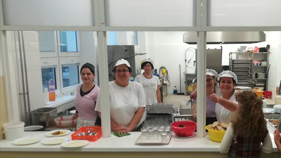 Tri mesiace „obedov zadarmo“: Ako ich zvládajú školské jedálne?