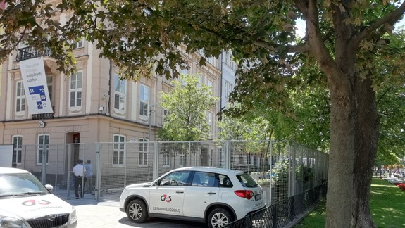 Plot nezmizne: Hlavné mesto predĺži ambasáde USA nájom pozemkov do konca júla 2035