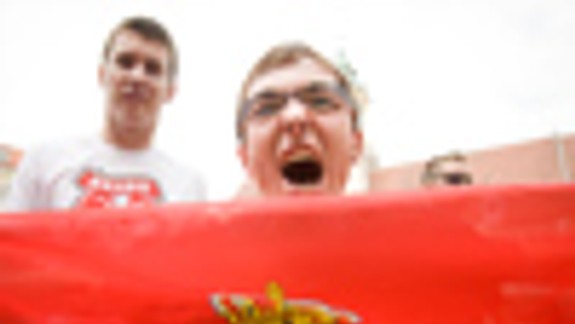 Situácia je pred futbalovým zápasom pokojná