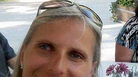 Pátranie po nezvestnej Miroslave: Hasiči i potápači prehľadávajú lokalitu Devínske Jazero