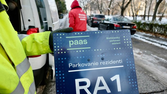 Ak máte smoliarske rodné číslo, žiadosť o parkovaciu kartu vám môže systém PAAS zamietnuť