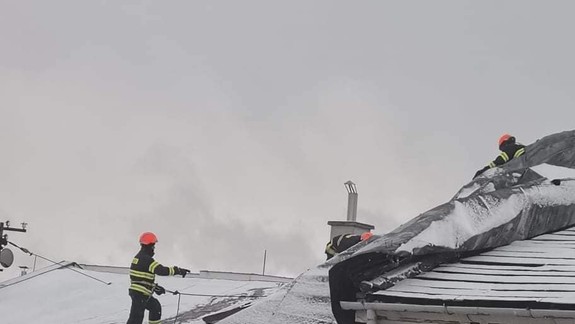 Hasiči mali za posledných 24 hodín 210 výjazdov - o prácu sa im postaral silný vietor...