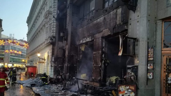 Vallo o požiari: Nerozumiem, ako mohol na Vianočných trhoch fungovať takýto stánok