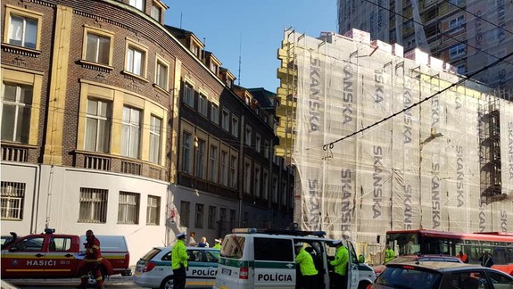 Ľuboš z Malaciek unikal policajtom najskôr v aute a potom sa dal na útek peši, ale proti PMJ-čkárov nemal šancu!