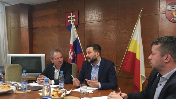 Starostovia a primátor: Obedy zadarmo všetky deti pravdepodobne nedostanú