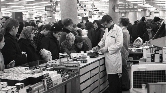 FOTO Pamätáte si retro Vianoce? Prichádzal dedo Mráz a rady boli takmer na všetko