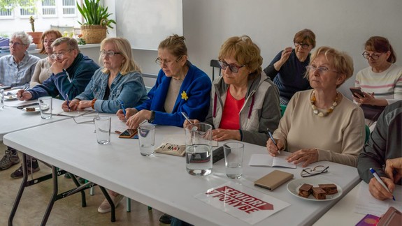 Film i prednáška: Seniori v pohybe sa usilujú o obmedzenie pokusov podvodov  na senioroch