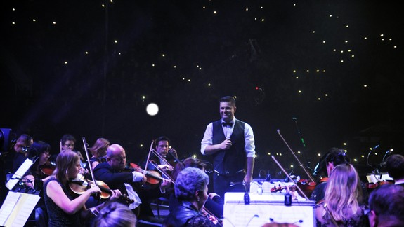 FOTO a VIDEO: Skupina Inekafe odohrala v NTC koncert aj so symfonickým orchestrom