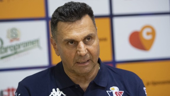 Hokej: Slovan sa dohodol na ukončení spolupráce s Růžičkom, Kapušom i Jendekom