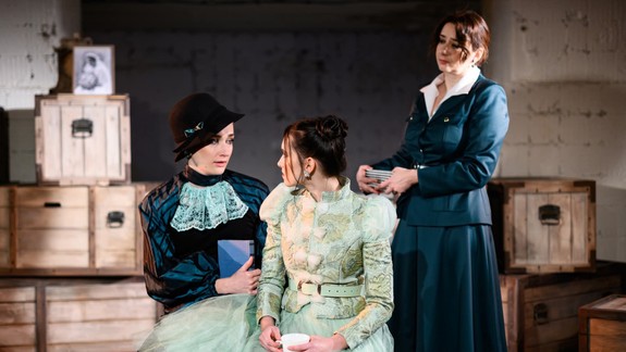 V DPOH „reinterpretujú“ Čechovove Tri sestry mladé tvorkyne