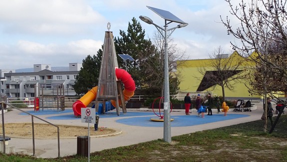 Skontrolovali detské ihriská v Karlovej Vsi