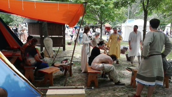 Vrakuňa sa v piatok a v sobotu vracia do čias rytierov, kráľovien a stredovekých turnajov